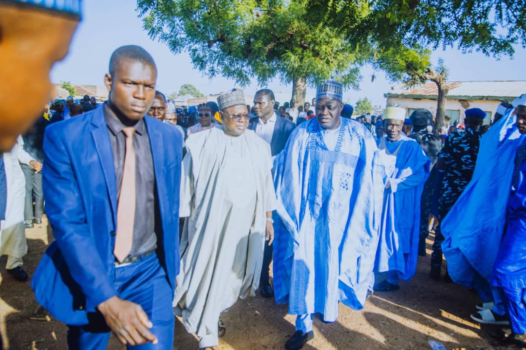 Kebbi State Deputy Governor while on Sympathy Visit to Tadurga in Zuru LGA over Banditry attack on the people
